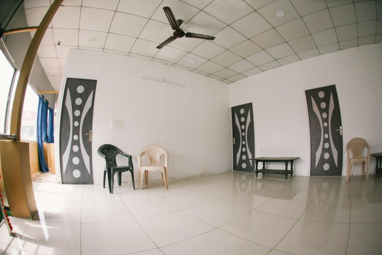 Maa Vaibhav Laxmi Guest House Rishikesh Exterior photo